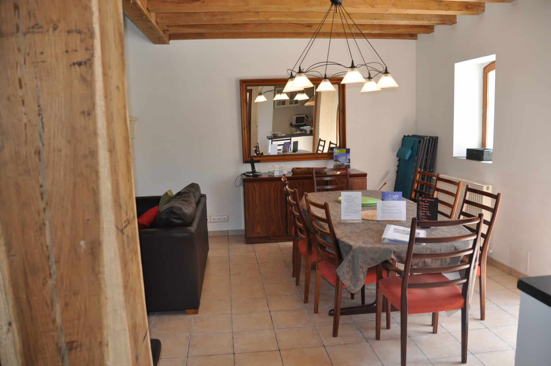 gite piscine beauval loches espace repas chene